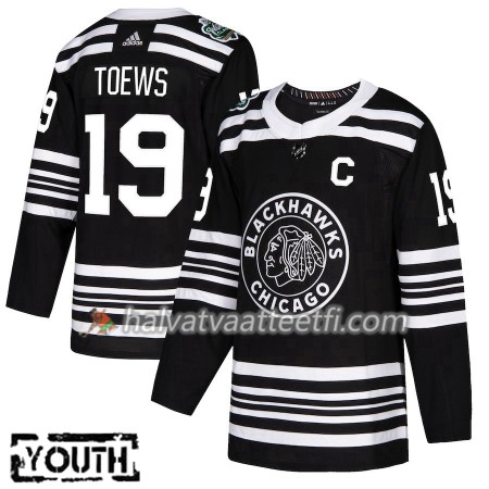 Lasten NHL Chicago Blackhawks Pelipaita Jonathan Toews 19 2019 Winter Classic Adidas Musta Authentic